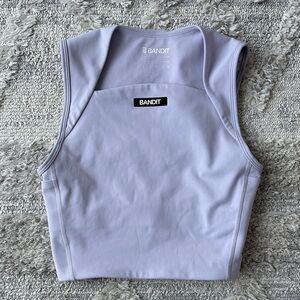 Bandit Iris Race Crop